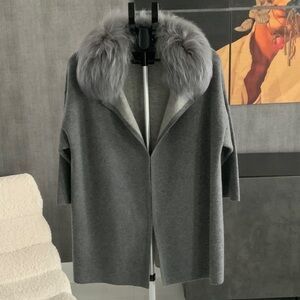 Sam-Rone Gray Wool & cashmere vest with Plush Fur Collar L-40